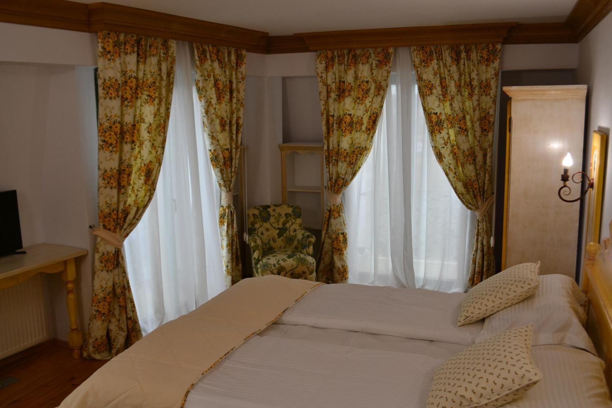 Casa Comana Boutique Hotel Букурещ Екстериор снимка